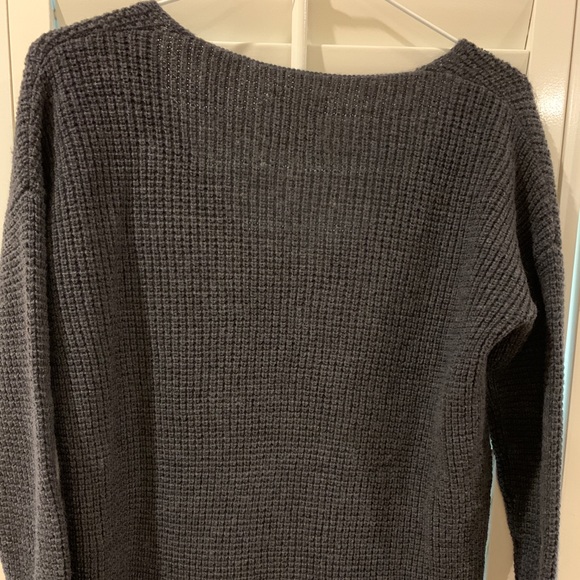 Aritzia Wilfred Free Wolter Sweater - Picture 6 of 9